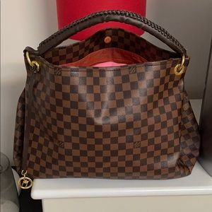 Louis Vuitton Artsy Bag in Large Size
